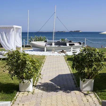 Argile Hotel Mantzavináta