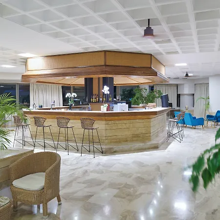 Argile 4* Mantzavináta
